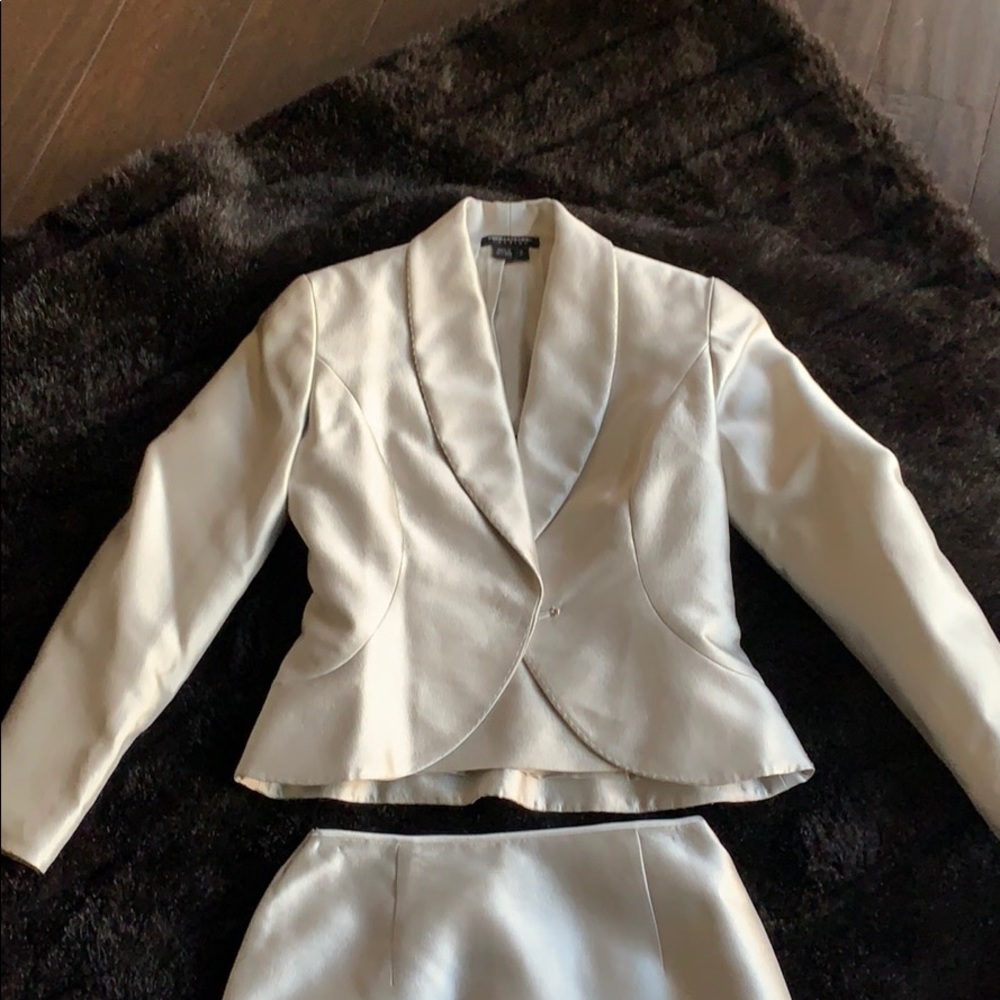 PAMELA DENNIS COUTURE 3 PIECE SUIT - Picture 4 of 8